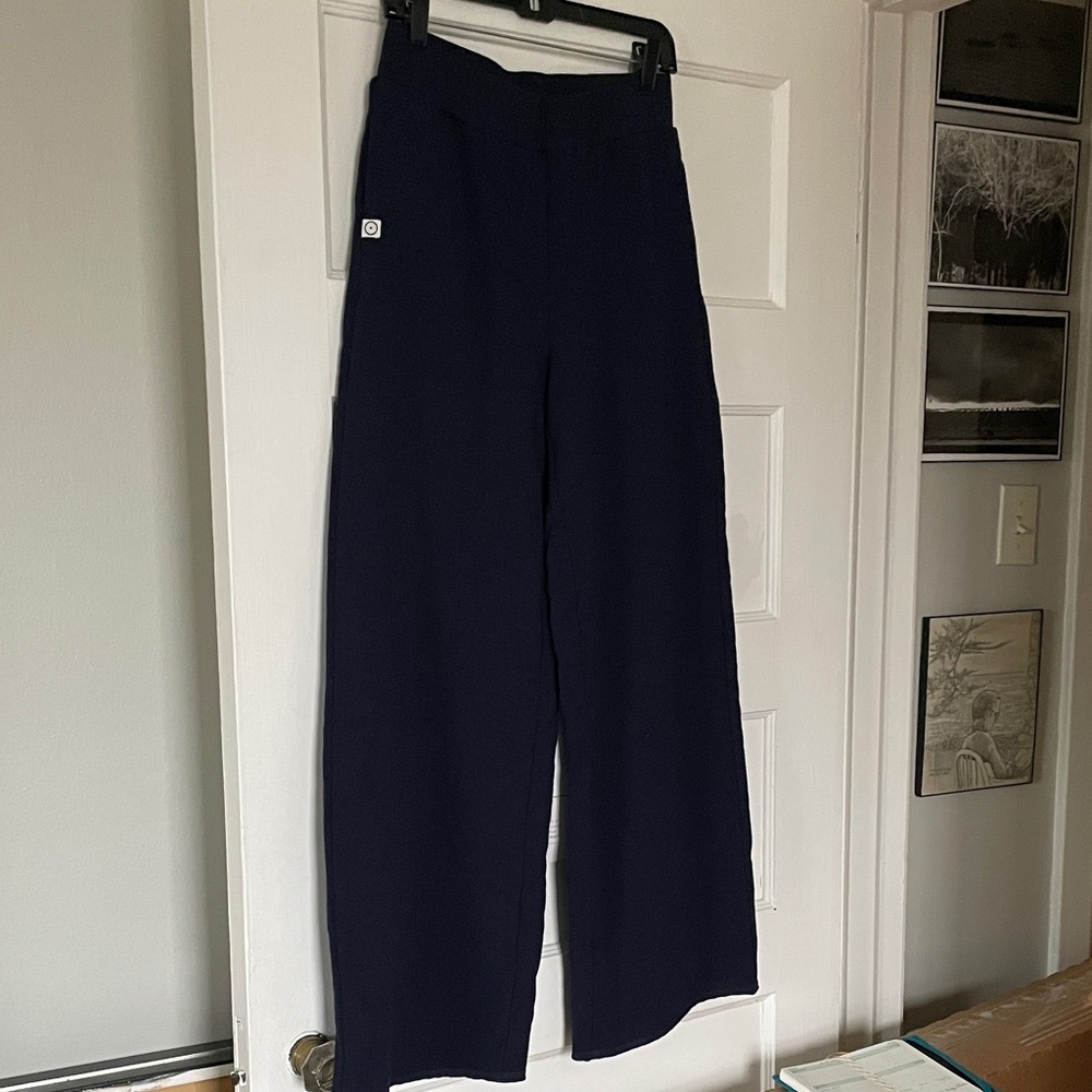 Sunday Citizen wide-leg lounge pant. Blue. S.